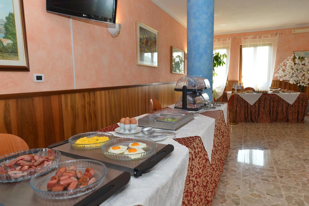Albergo Panoramica Bardolino Eksteriør billede